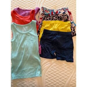 Bundle Size X Small 8 Assorted Tops & Bottoms Little Girl    0223